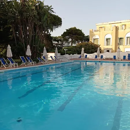 בית נופש L'archetto Romantic In The Center Of *