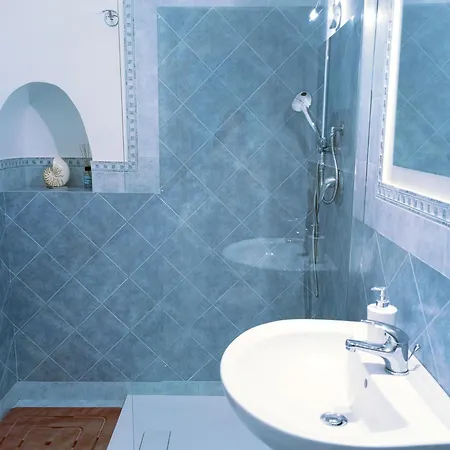 Ferienhaus L'archetto Romantic In The Center Of Anacapri (Isola di Capri)