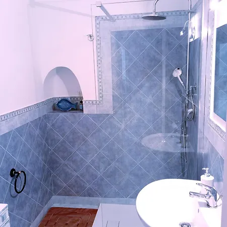 L'archetto Romantic In The Center Of