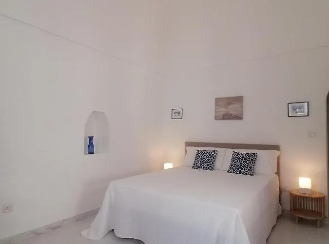 L'archetto Romantic In The Center Of