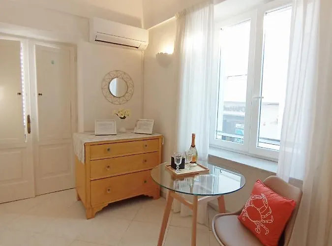 L'archetto Romantic In The Center Of Anacapri (Isola di Capri)